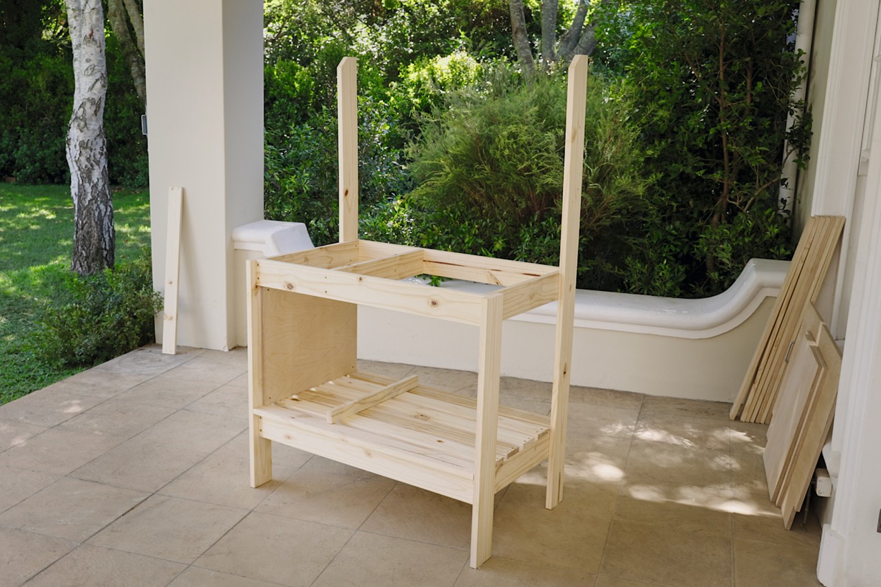 Plantentafel met bevestigde bodemlat