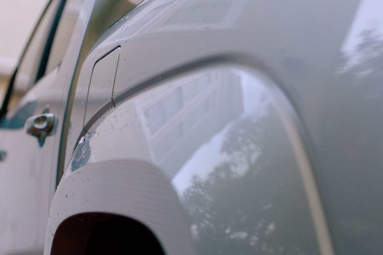 Close-up van een schoon spatbord 